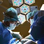 Καταγγελία “βόμβα” για ιατρική αμέλεια: Eνημέρωσαν ασθενή ότι έχει καρκίνο έναν χρόνο μετά τη βιοψία